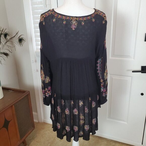 Free People Tunic Dress S Shirt‎ Peasant Top Black Embroidered Vneck Boho Prarie - Picture 6 of 16